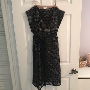 EUC black and nude lace LOFT dress